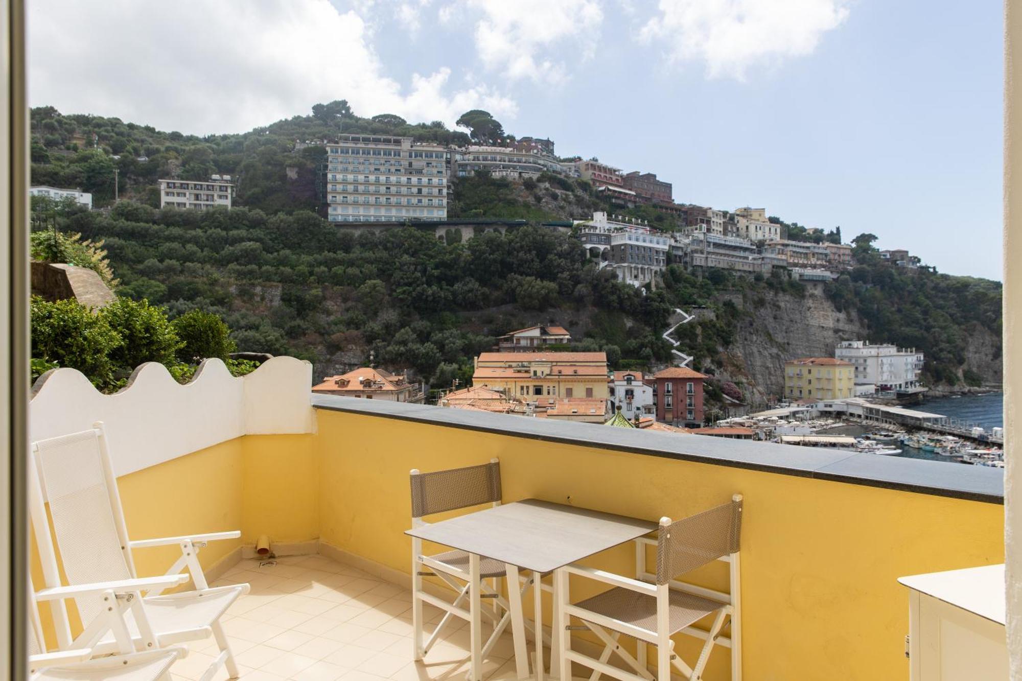 Coltur Suites Sorrento Eksteriør bilde