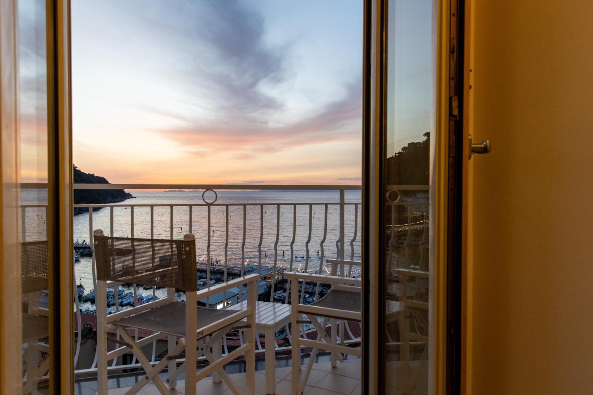 Coltur Suites Sorrento Eksteriør bilde
